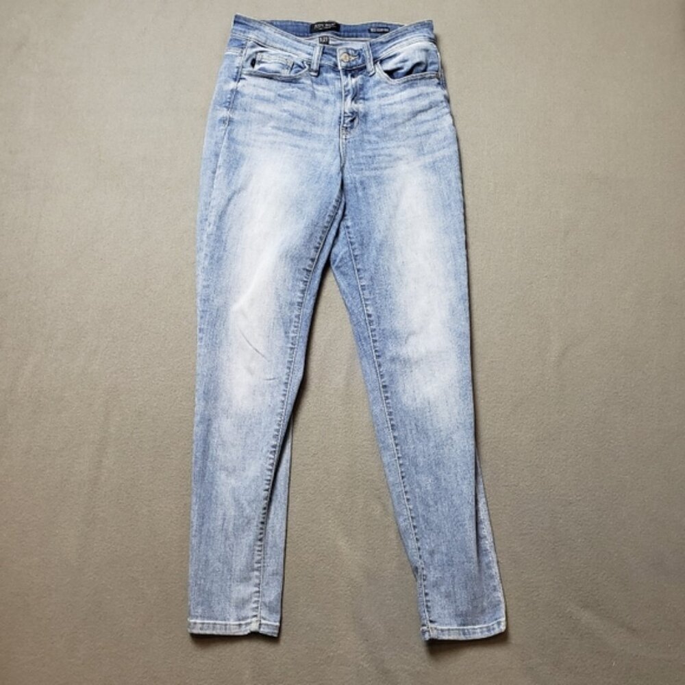 Judy Blue Relaxed Fit Jeans Size 5 27